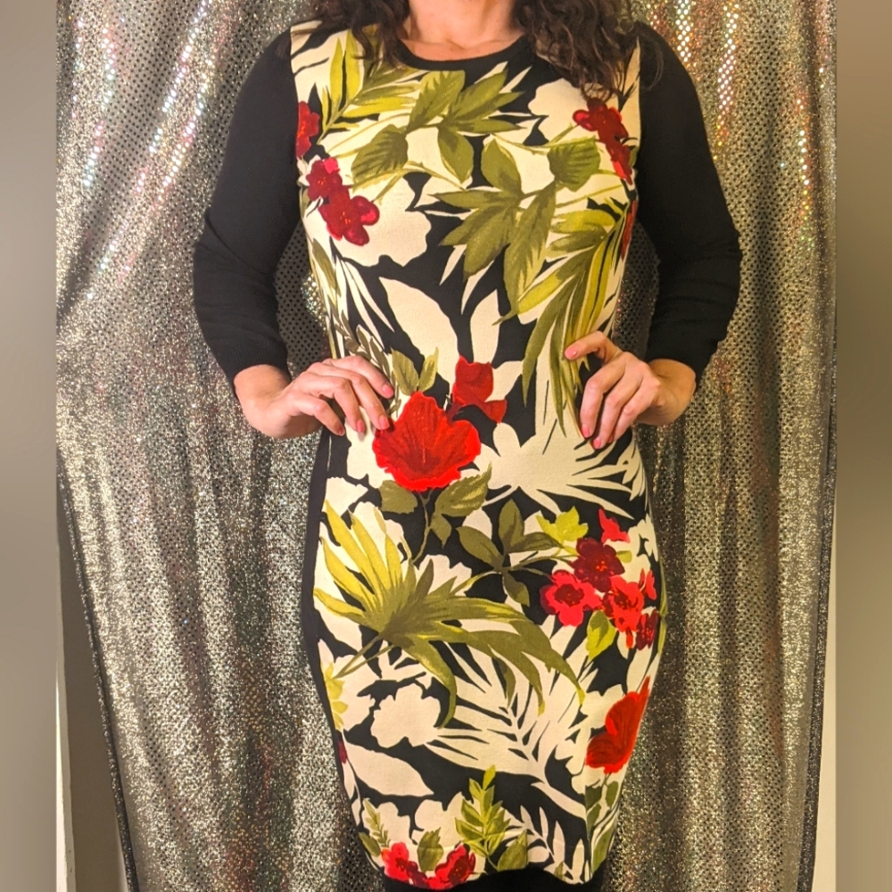 Tommy Bahama women's fitted dress. Size small / petite.